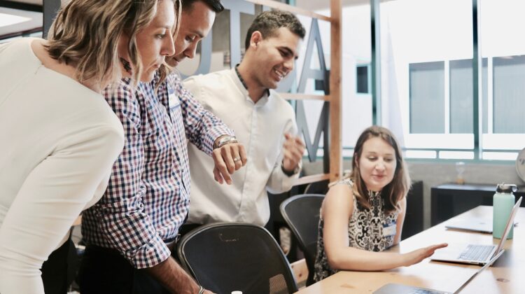 Wat doet een marketing bureau?